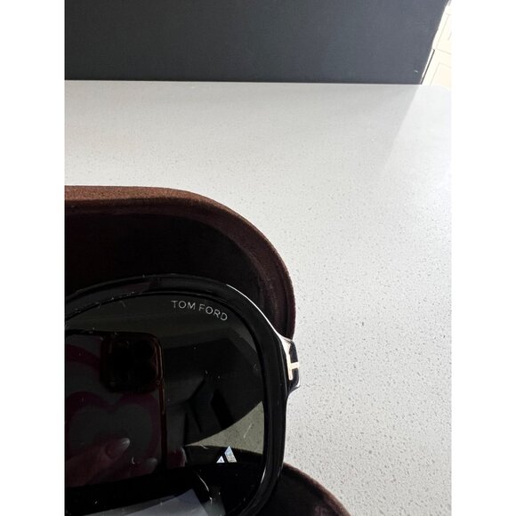 TOM FORD Hanley 57MM Butterfly black Sunglasses NEW main image 9